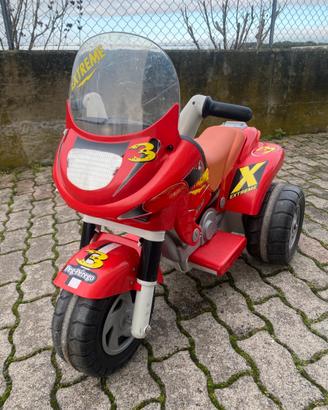 Moto a tre ruote peg perego