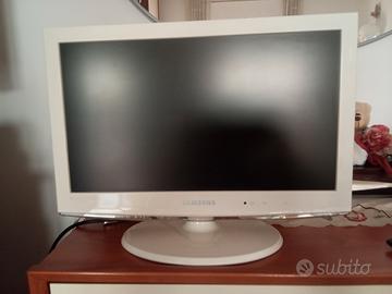 TV 24 pollici 12 volt e 22 pollici