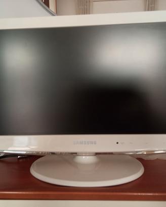 TV 24 pollici 12 volt e 22 pollici