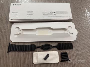 Apple - Bracciale a maglie in acciaio