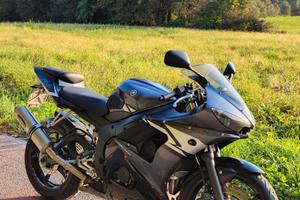 Yamaha YZF-R6 (2005)