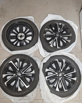 4 cerchi con gomme Invernali  x Toyota Aygo X