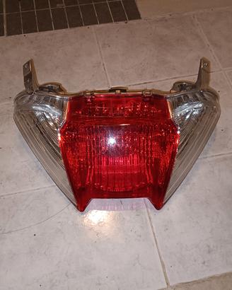 fanale posteriore TMAX 