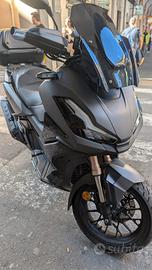 Honda adv 350