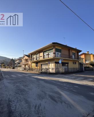 VILLA SINGOLA INDIPENDENTE di 370 mq. a ISOLA VICE