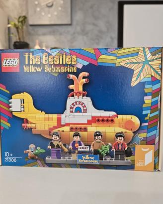 LEGO Ideas 21306 The Beatles Yellow Submarine