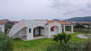 Villa Mediterranea con Piscina a pochi passi dal m