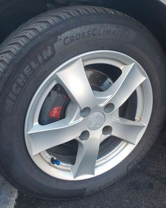 Cerchi in lega 15" dezent e gomme michelin cross 2