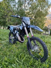 Husqvarna 125 2t del 2021 