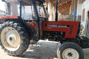Trattore New Holland 70-66S
