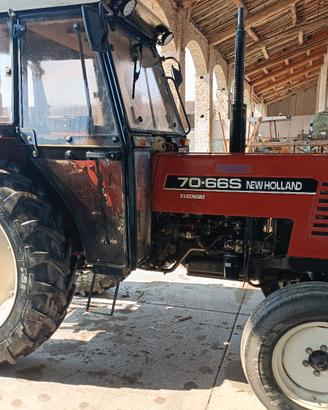 Trattore New Holland 70-66S