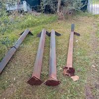 PALI IN FERRO  PER COPERTURE  TETTOIE   RECINZIONI