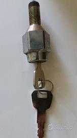 Antifurto ruota di scorta fuoristrada