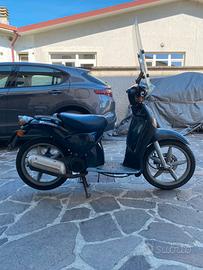 Aprilia scarabeo 50
