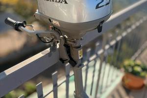 Motore Honda Fuoribordo 2.3 CV per Tender/Gommone