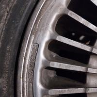 ruote con cerchi in lega 13" Alfa Romeo.