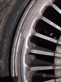 ruote con cerchi in lega 13" Alfa Romeo.