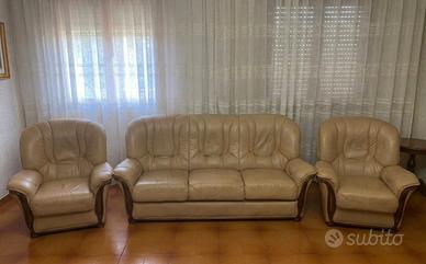 Set Salotto Vintage: Divano 3 Posti e 2 Poltrone i