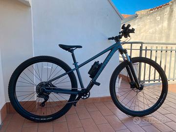 Mountain Bike Specialized Rockhopper 29” taglia S