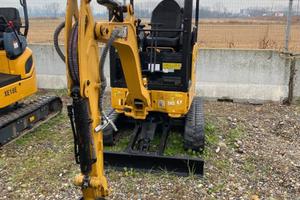 Miniescavatore Caterpillar 301.7CR