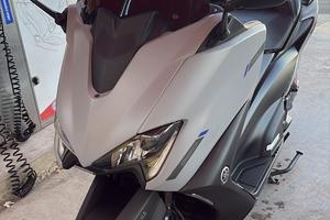 Tmax 560
