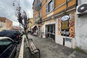 NEGOZIO A GENZANO DI ROMA
