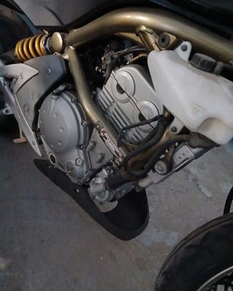 motore er6n er6f