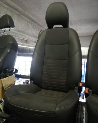 Sedile anteriore dx VOLVO C30 del 2011