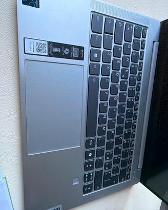 Lenovo Idea Pad Slim 5 14 OLED