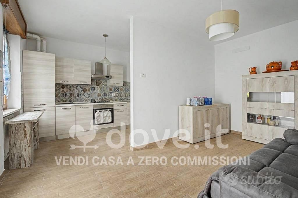 Appartamento – Verona, Tosi, Sud - Vista 4