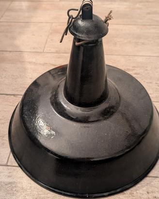 Lampadario industriale vintage 