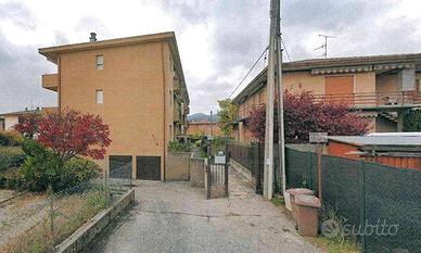 Immobile in asta di 84 m² con 3 locali a Induno Ol