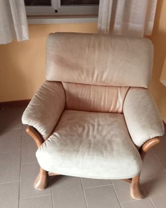 salotto due poltrone più divano a 3 posti 