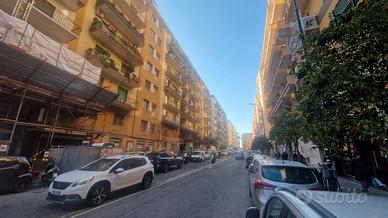 Vomero via Cilea box per 3 moto