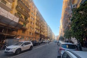 Vomero via Cilea box per 3 moto