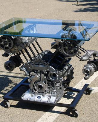 Tavolo motore v6 completo dissezionato