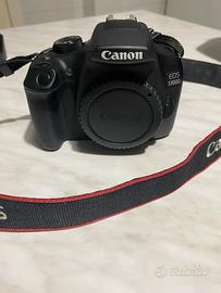 CANON 1300D con 3 obiettivi, accessori e custodia