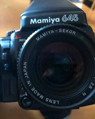 Mamiya 645 PRO + 80 e 35mm