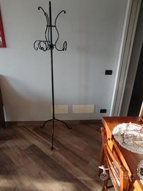 Appendiabito antico in ferro battuto 