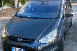 Ford S-Max 2012