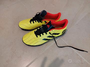 Scarpe calcetto taglia 42
