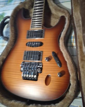 Chitarra elettrica Ibanez pari al nuovo.