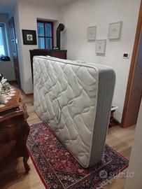 Materasso a molle a una piazza e mezza 