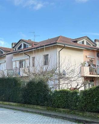 Appartamento di 70 m² con 3 locali e box auto dopp