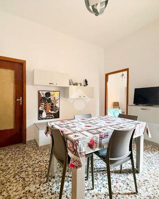 4 LOCALI A VICO DEL GARGANO