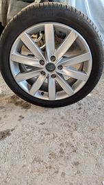 Set cerchi in lega 17" Golf VI con gomme 225/45