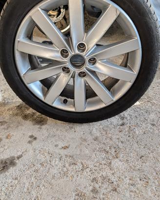 Set cerchi in lega 17" Golf VI con gomme 225/45