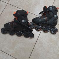 Patini con casco
