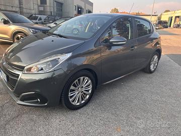 Peugeot 208 1200 GPL euro6b 148000 km ALLURE