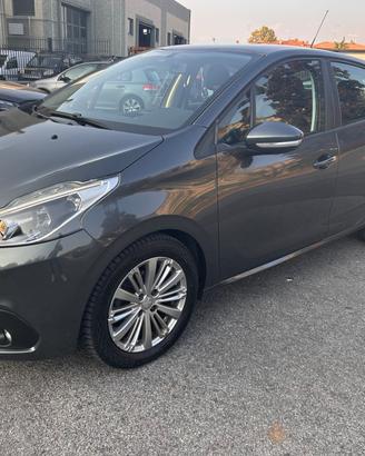 Peugeot 208 1200 GPL euro6b 148000 km ALLURE